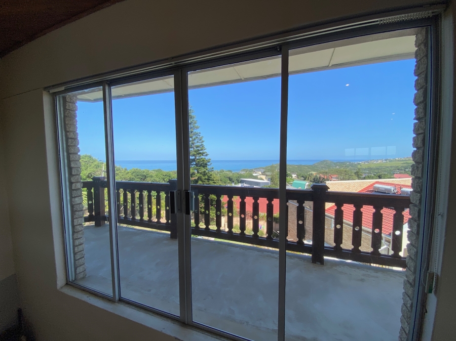 5 Bedroom Property for Sale in Cintsa East Eastern Cape